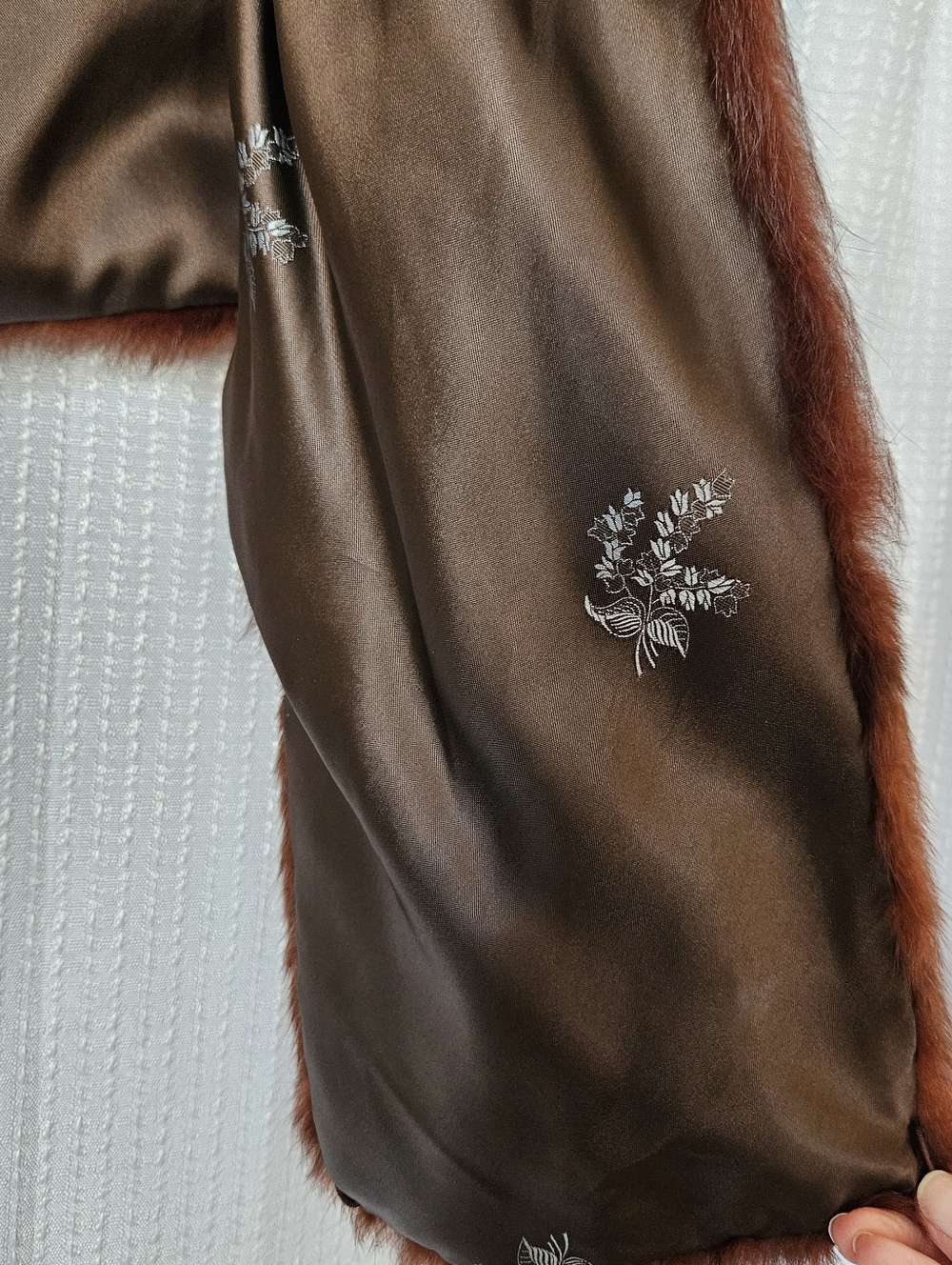 VINTAGE 50's Genuine Heirloom Fur Stole in pristine condition - Picture 2 of 10
